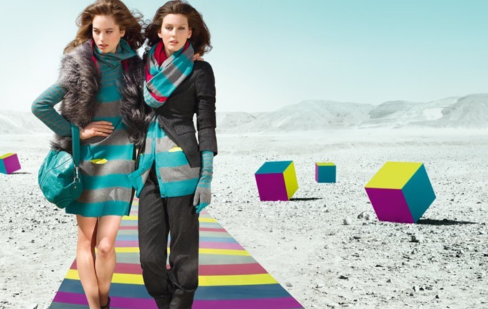 <em>escada</em>官网特价2.5折_t恤 衬衫 外套 连衣裙 雪