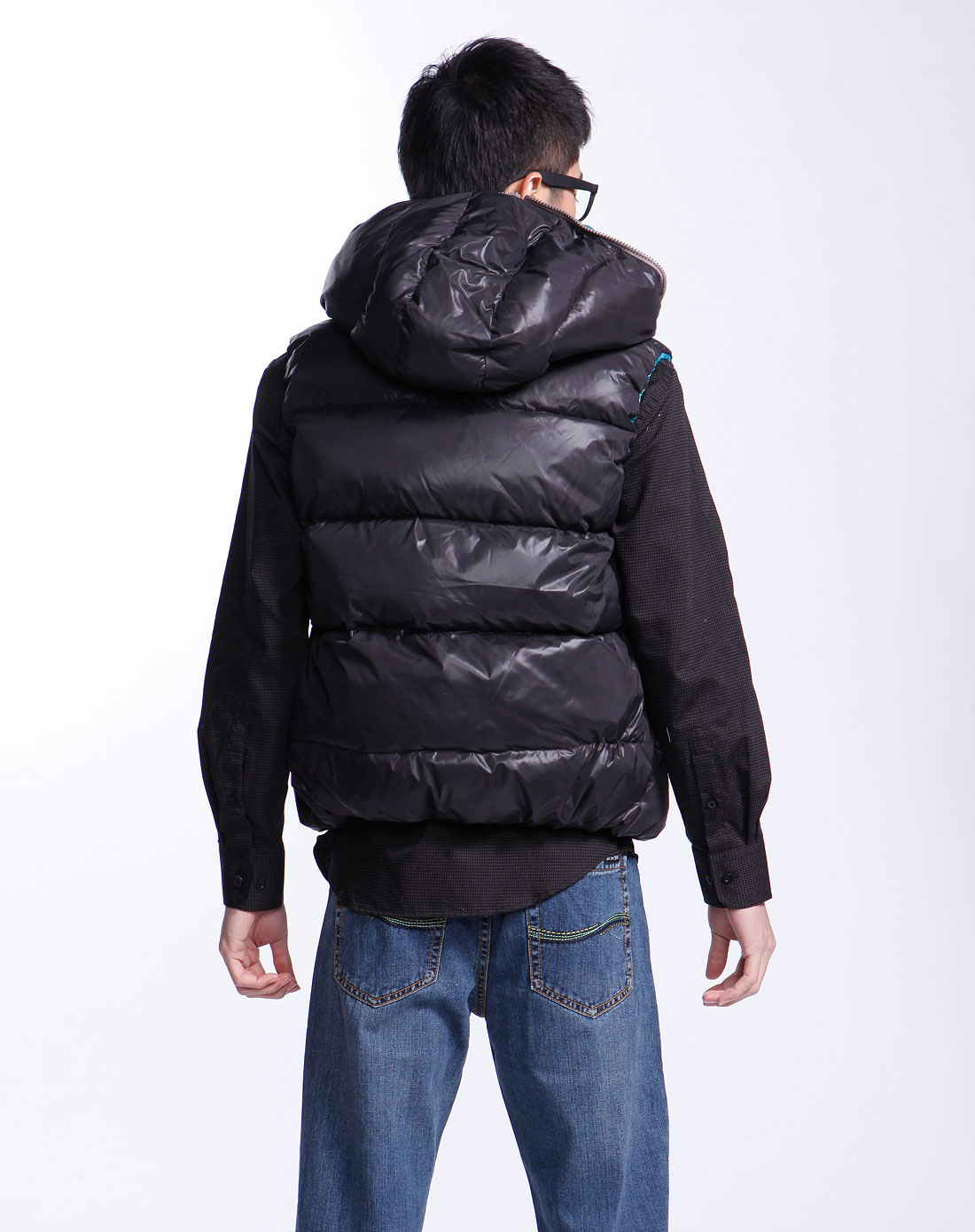 黑色连帽羽绒背心_简时尚品justyle官网特价1.5-4