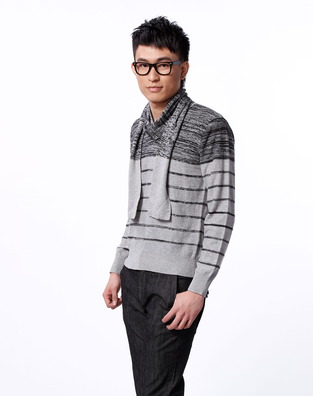 威雅达vivada男款深紫/黑色长袖毛衫