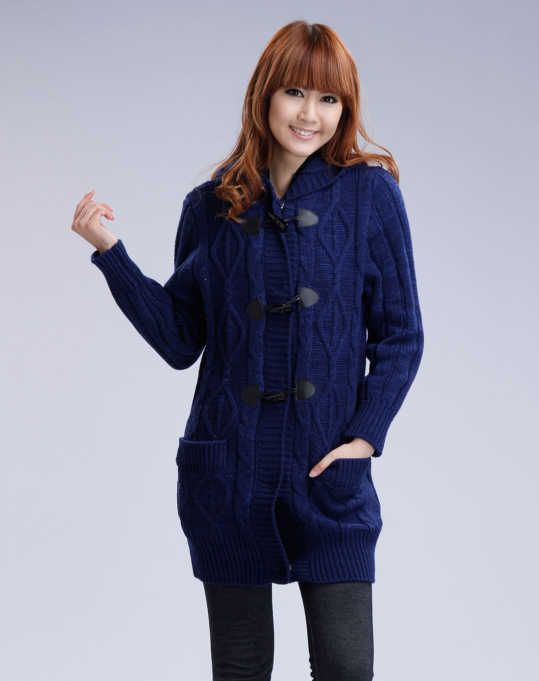 艾金诺uss azino-女装专场深蓝色连帽长袖毛衣